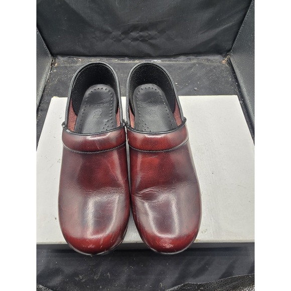 Dansko Shoes - Women Dansko Clogs